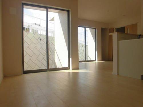 居室・リビング　★044-299-8985までお気軽にお電話下さい♪