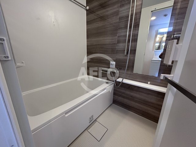 バス・シャワールーム　パークモダン新大阪　浴室