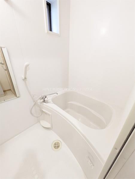 バス・シャワールーム　類似室内