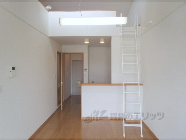 居室・リビング　リビング