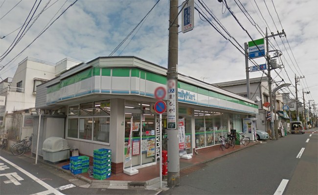 コンビニ　ファミリーマート 江古田日芸前店（コンビニ）まで519m