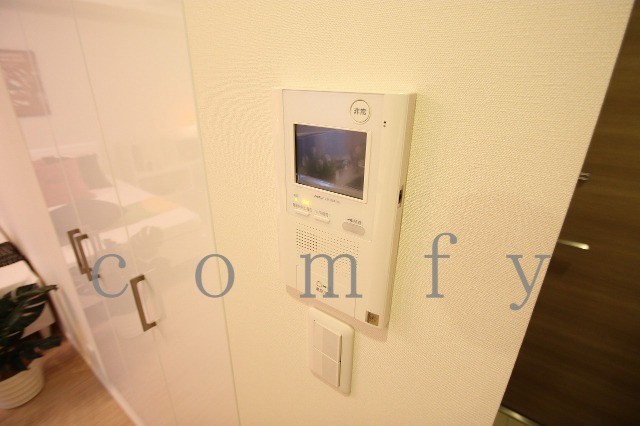 セキュリティ　モニター付きインターホン