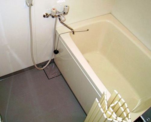 バス・シャワールーム　お風呂に浸かって1日の疲れを癒してください