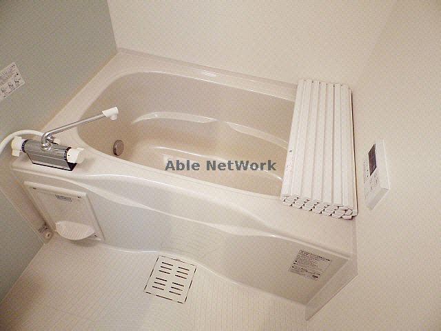 バス・シャワールーム　浴槽