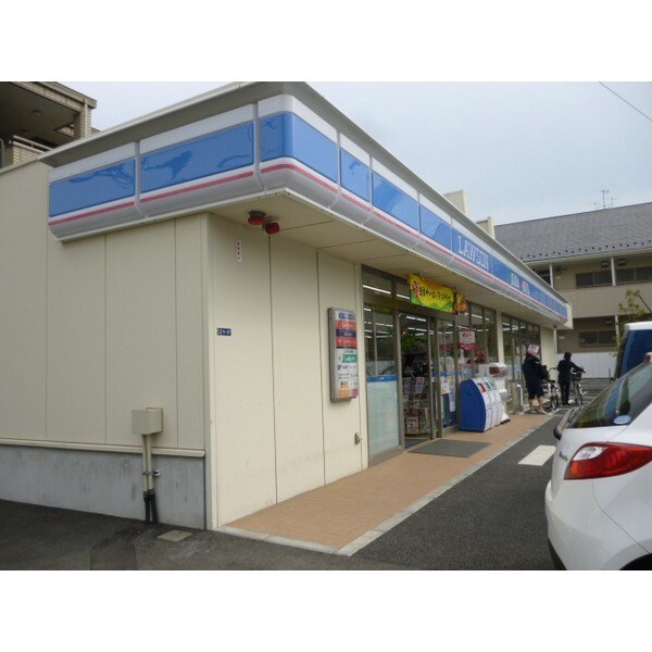 コンビニ　ローソン市川塩焼五丁目店（コンビニ）まで213m