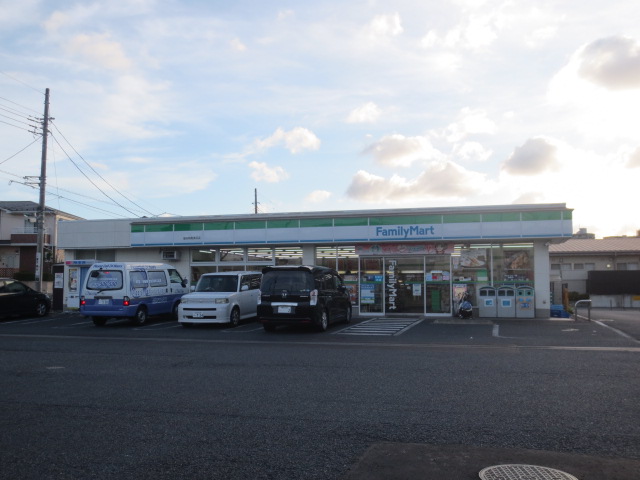 コンビニ　ファミリーマート塩味朝霞溝沼店（コンビニ）まで360m