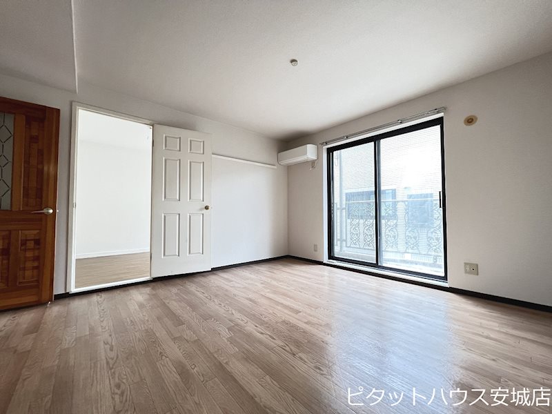 居室・リビング　別室写真