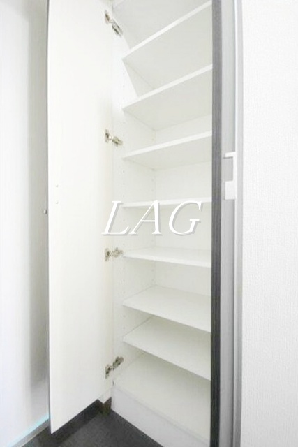 玄関　玄関です。