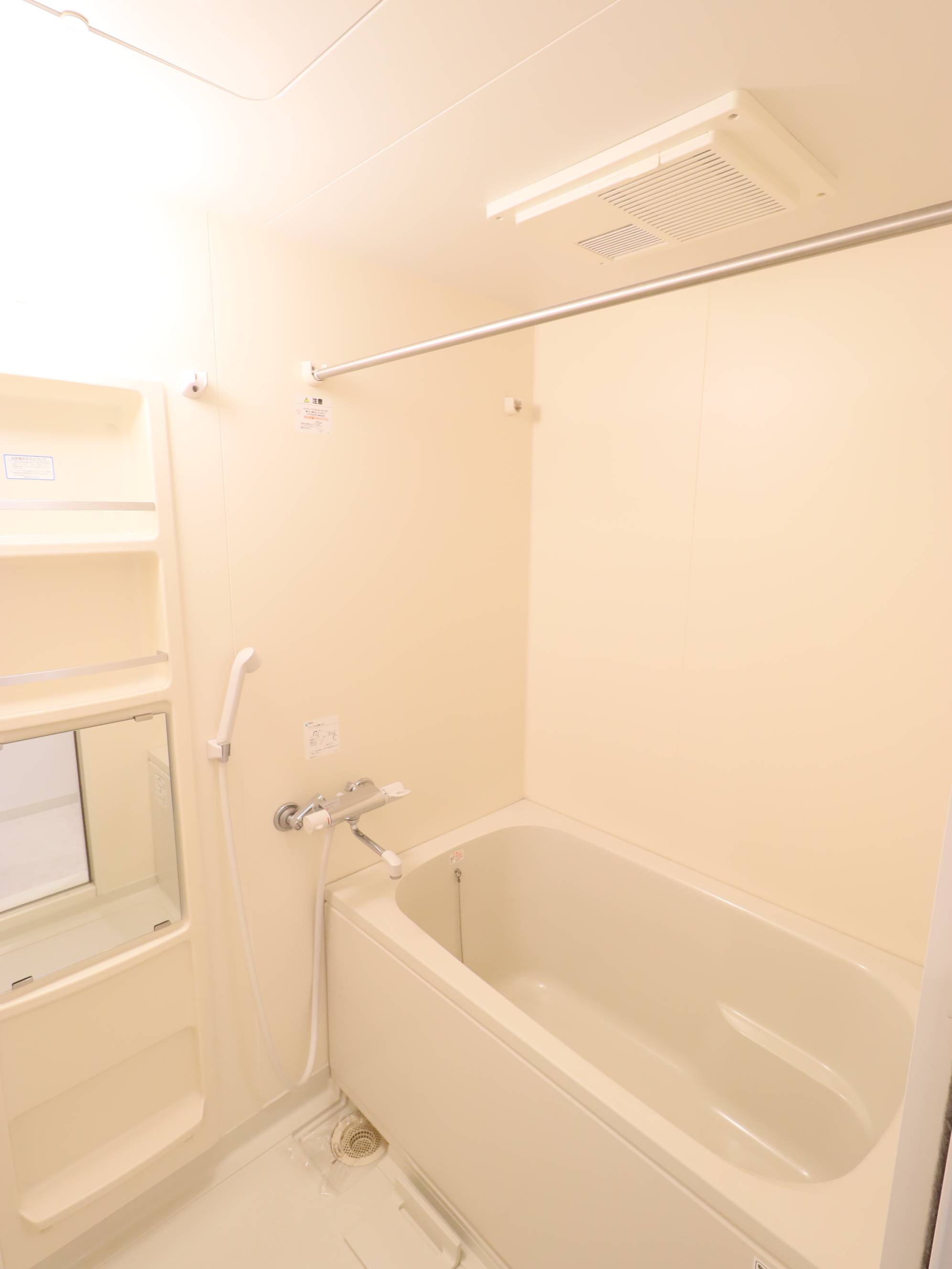 バス・シャワールーム　浴室乾燥機付き