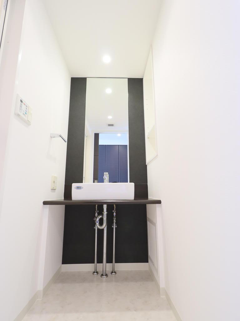 洗面設備　独立洗面化粧台付き