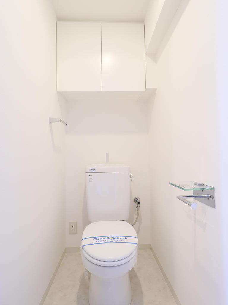 トイレ　温水洗浄暖房便座付き