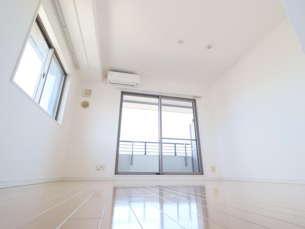 居室・リビング　ゆったり過ごせるリビング♪