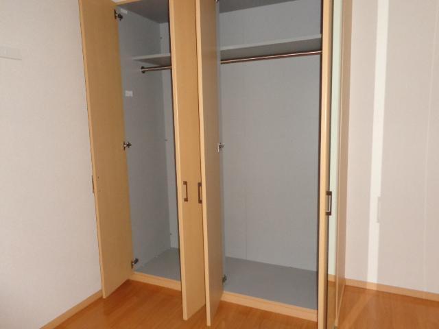 収納　クローゼット