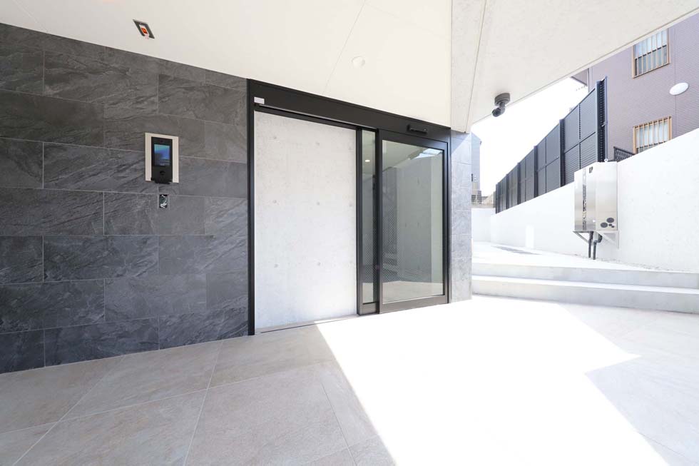 建物外観　落ち着いた雰囲気の外観です