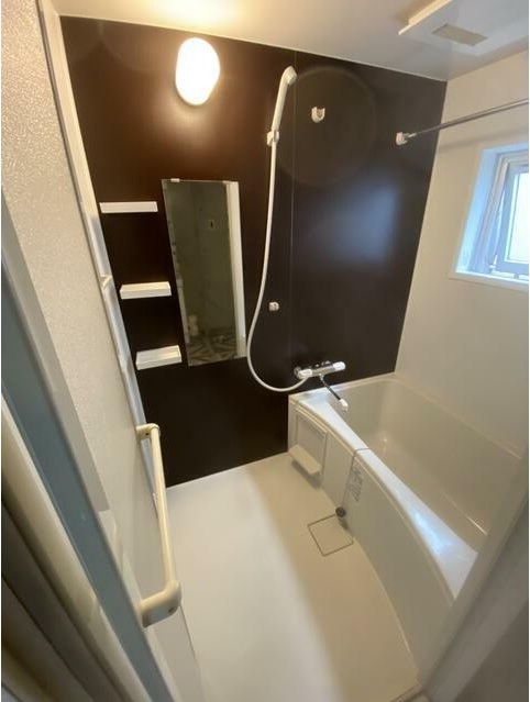 バス・シャワールーム　雨の日にも安心の浴室乾燥機付き♪