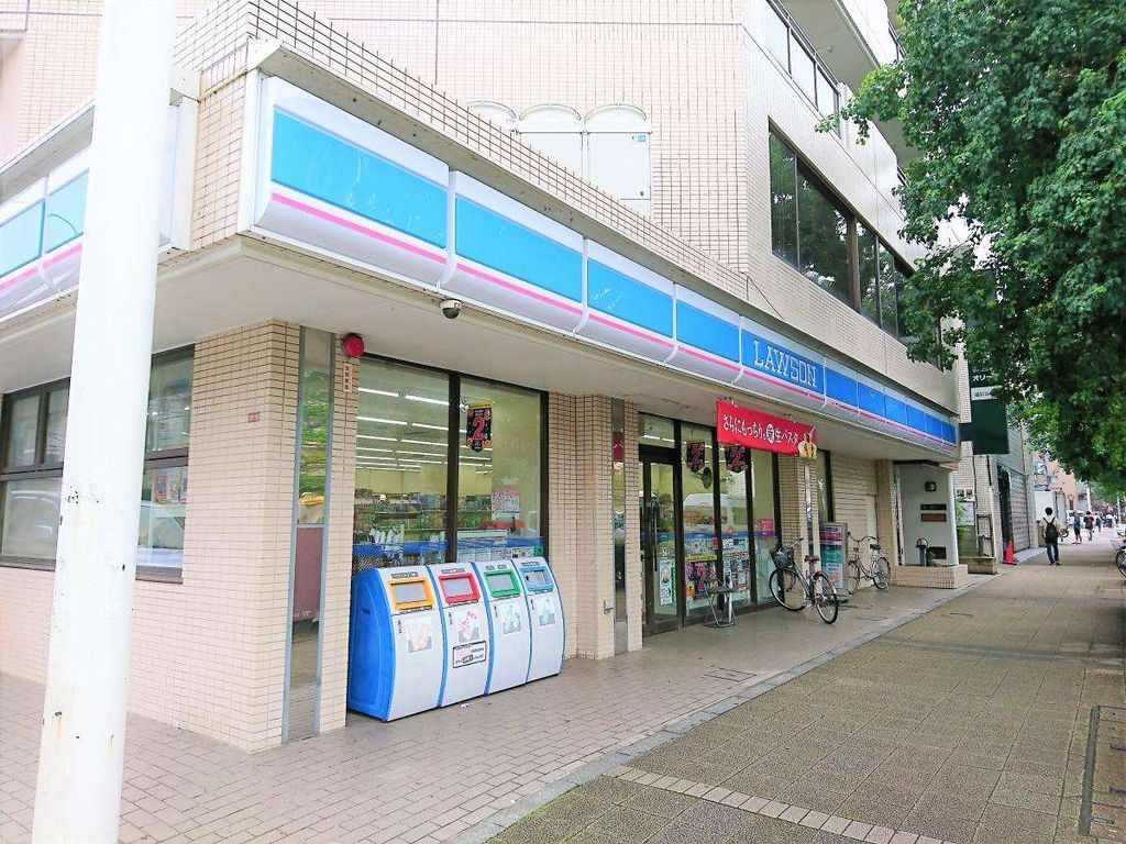 コンビニ　ローソン井草3丁目店（コンビニ）まで920m