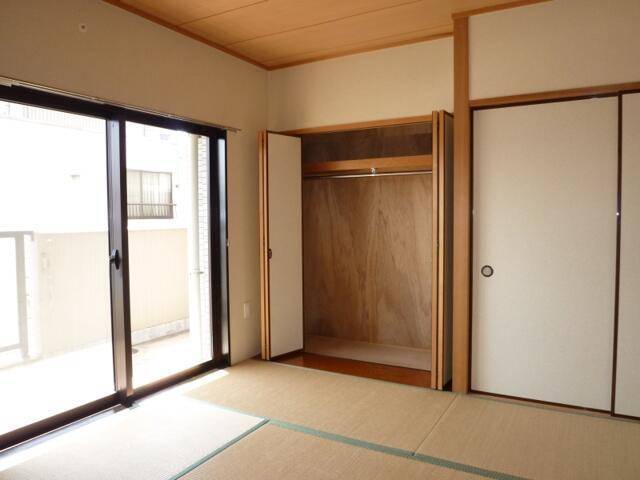 バルコニー　バルコニー有り