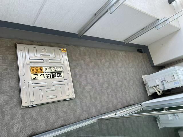 バルコニー　■洋室