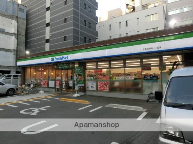 コンビニ　ファミリーマート北久宝寺町一丁目店（コンビニ）まで102m