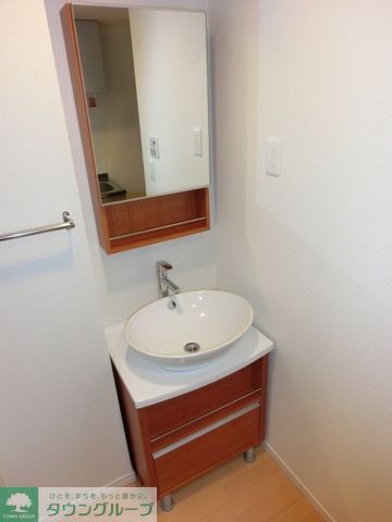 洗面設備　オシャレな独立洗面台