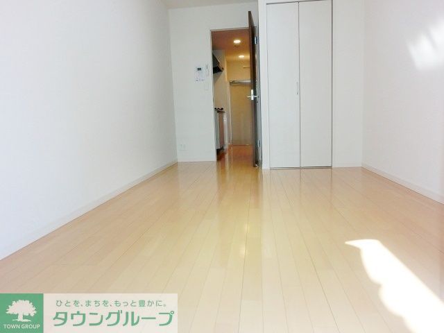 居室・リビング　南東向きの居室