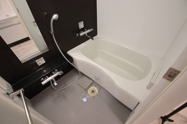 バス・シャワールーム　※別室の参考写真の為、現況優先です。