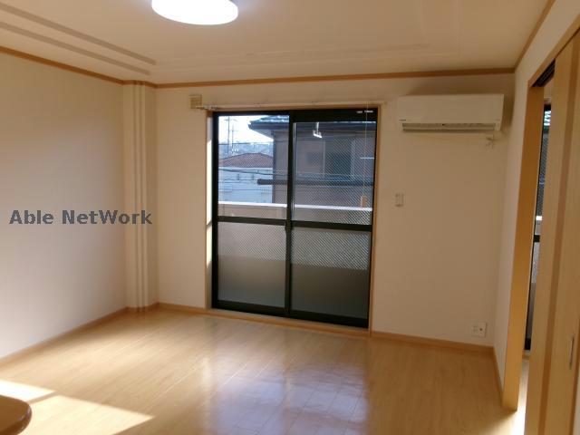 居室・リビング　同型モデル