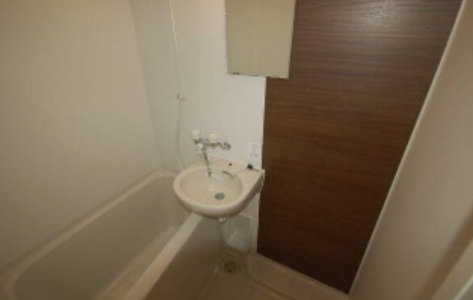 バス・シャワールーム　日々の疲れを癒すバスルーム（同一仕様）