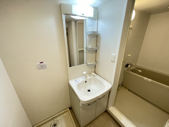 洗面設備　※別部屋の写真です