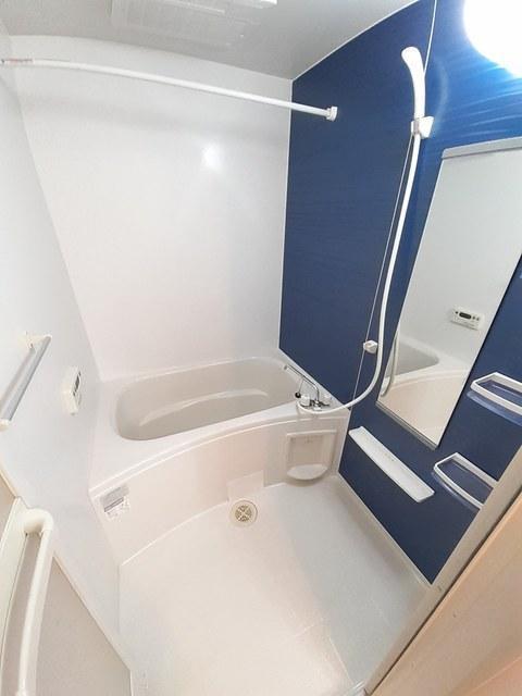 バス・シャワールーム　バスルーム