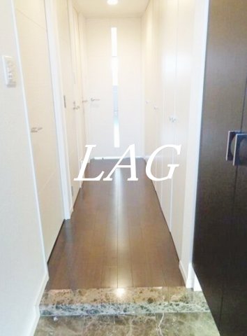 玄関　玄関です。