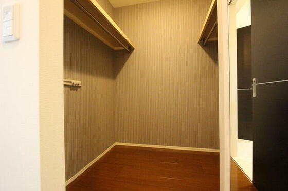 収納　ウォークインクローゼット