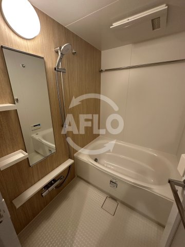 バス・シャワールーム　ザ・パークハビオ谷町六丁目クロス　浴室