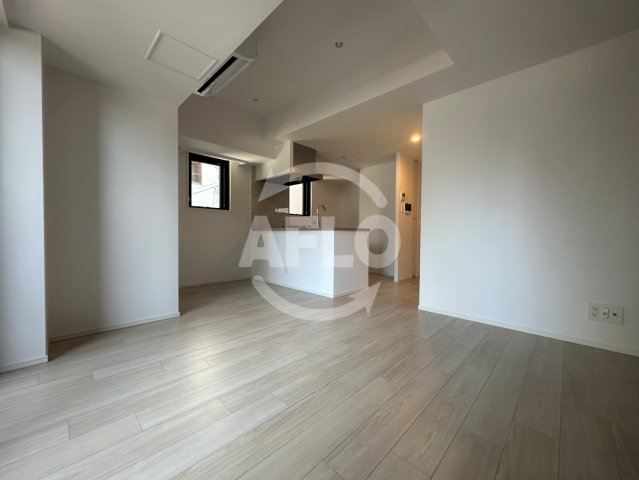 居室・リビング　ザ・パークハビオ谷町六丁目クロス　リビング