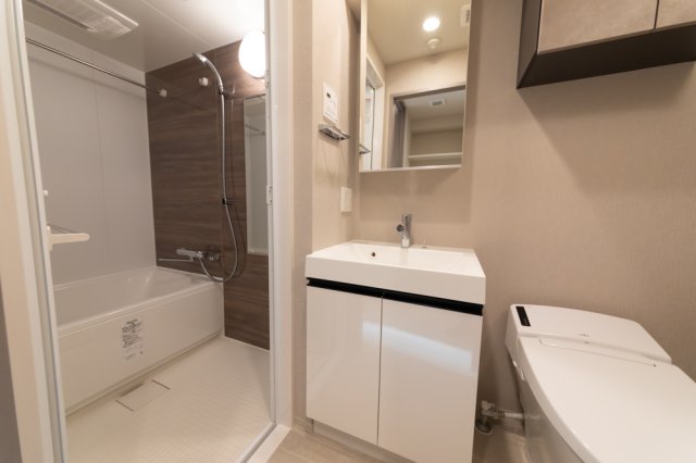 バス・シャワールーム