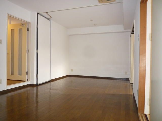 居室・リビング　居間です