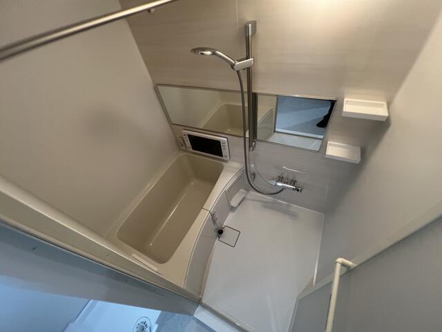 バス・シャワールーム　?