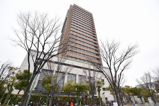 その他　東大阪市役所（その他）まで877m