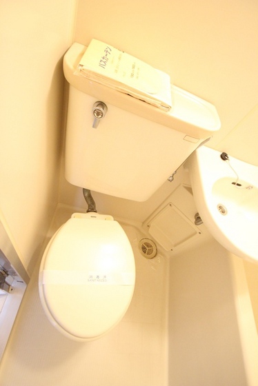 トイレ　※別部屋の写真です