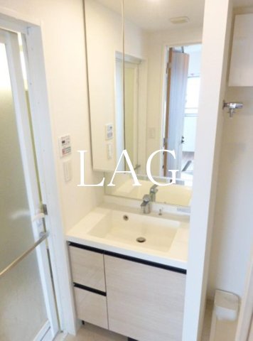 洗面設備　洗面台です。