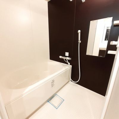 バス・シャワールーム　※写真は別号室のものですので現状優先とさせていただきます