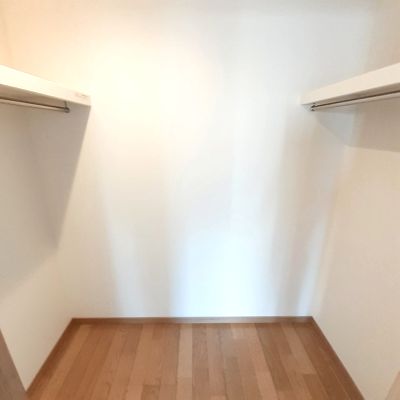 収納　※写真は別号室のものですので現状優先とさせていただきます