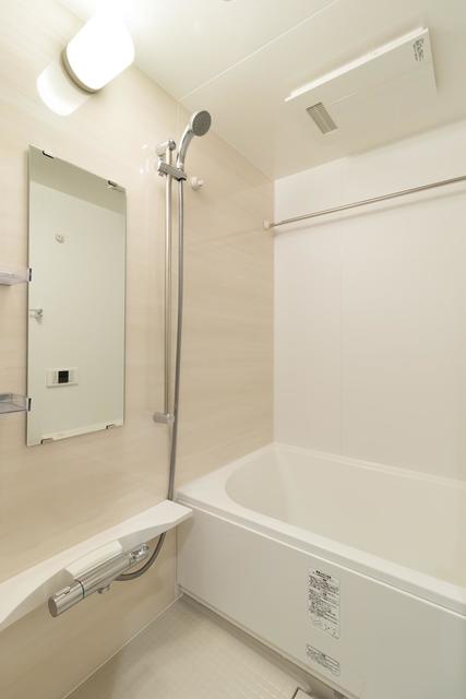 バス・シャワールーム　※写真は同タイプ住戸です。