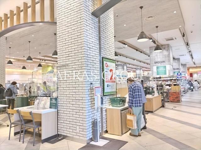 スーパー　ザ・ガーデン自由が丘 グランエミオ所沢店（スーパー）まで481m