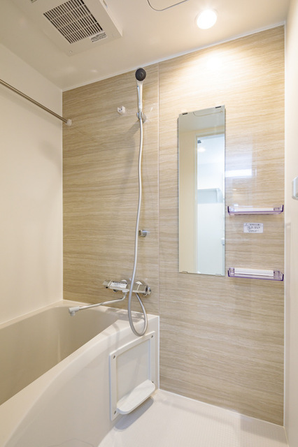 バス・シャワールーム