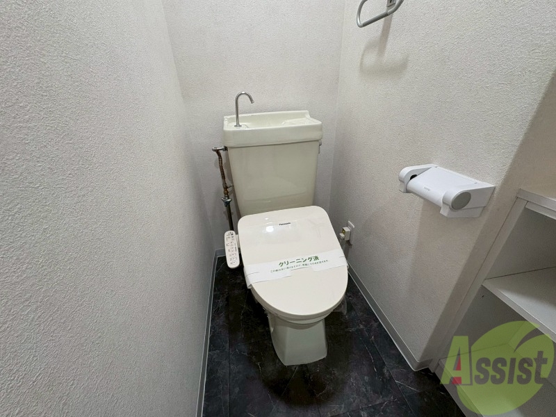 トイレ　ウォシュレット機能付きトイレは嬉しいですね。