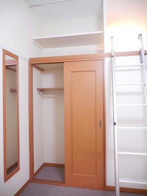 収納　クローゼット