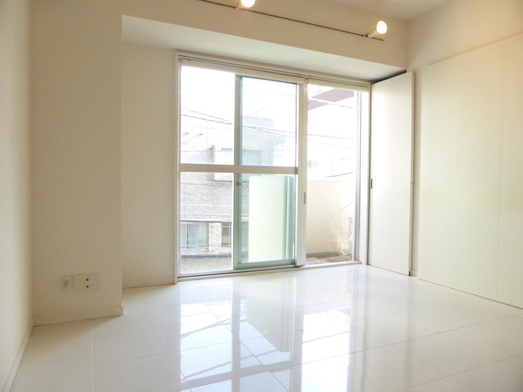 居室・リビング　内観