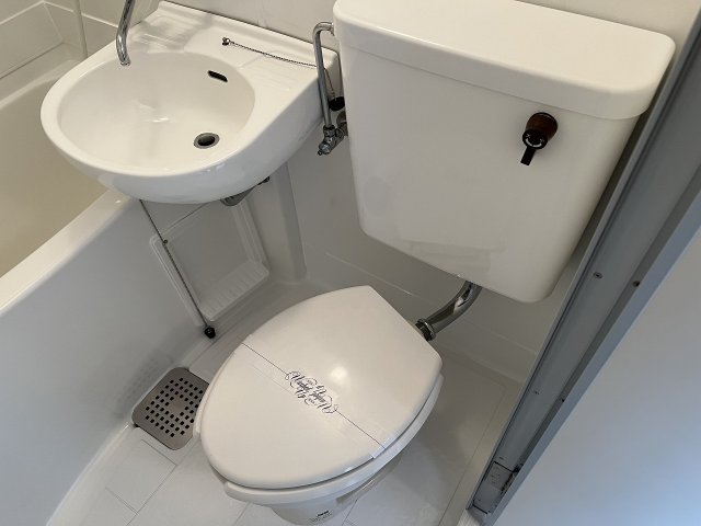 トイレ　浴室内にトイレがあります！
