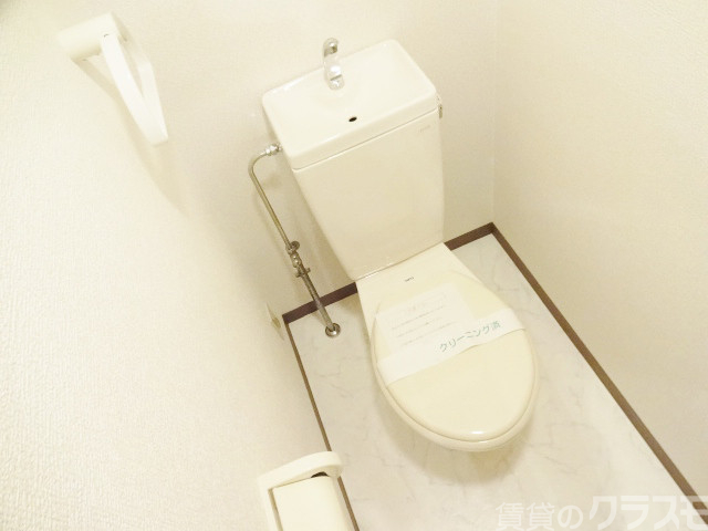 トイレ　温水便座の設置が可能です♪